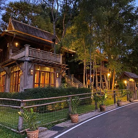 Ruean Racha Resort Chiang Mai Eksteriør bilde